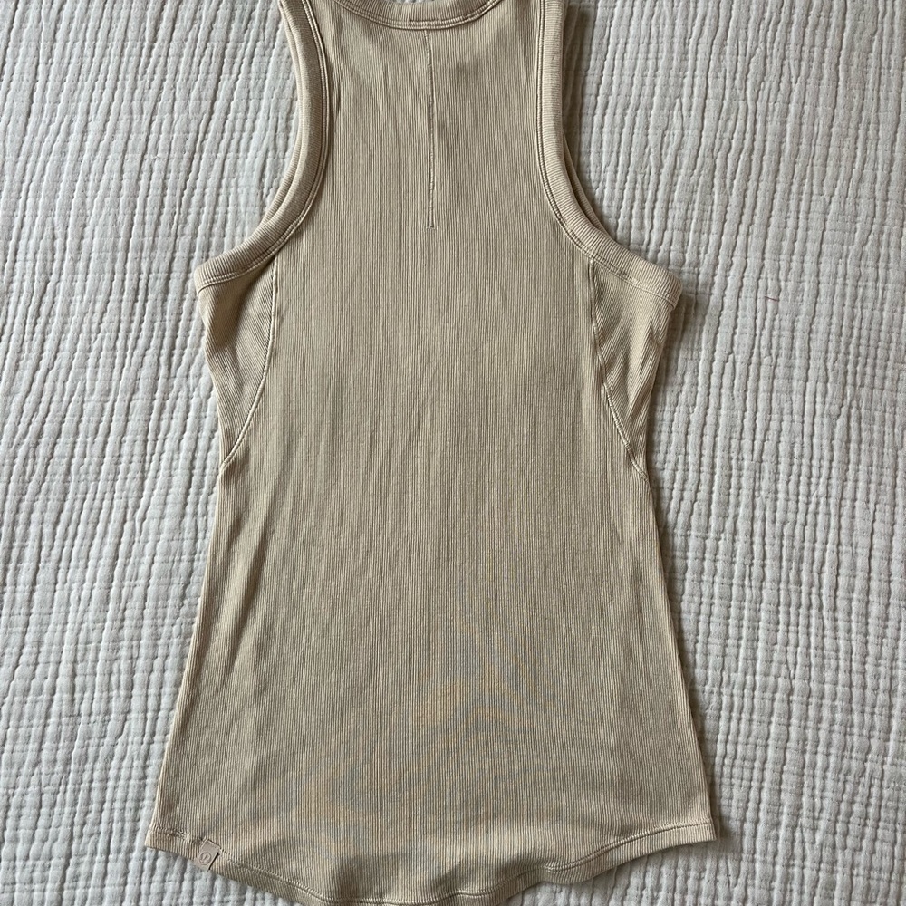Lululemon Hold Tight Crewneck Tank Top - Picture 2 of 3